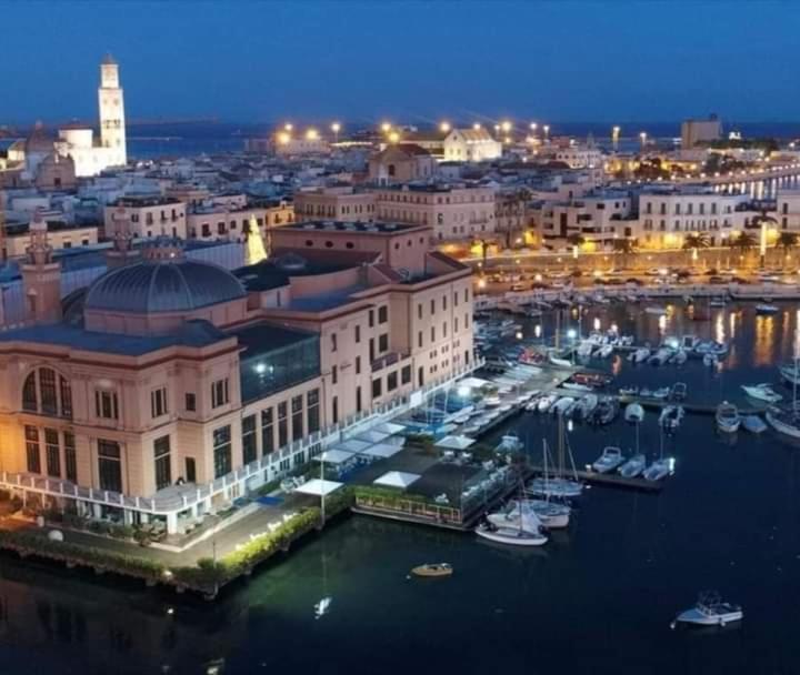 Bed and Breakfast Dimora Dei Veneziani Бари Экстерьер фото